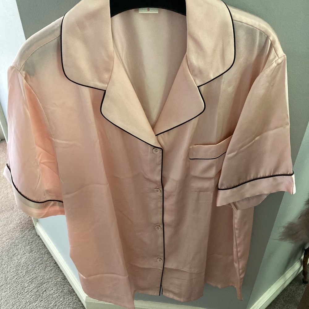 Blush 100% Mulberry Silk Pajama Set. Notched Collar w/dark Piping